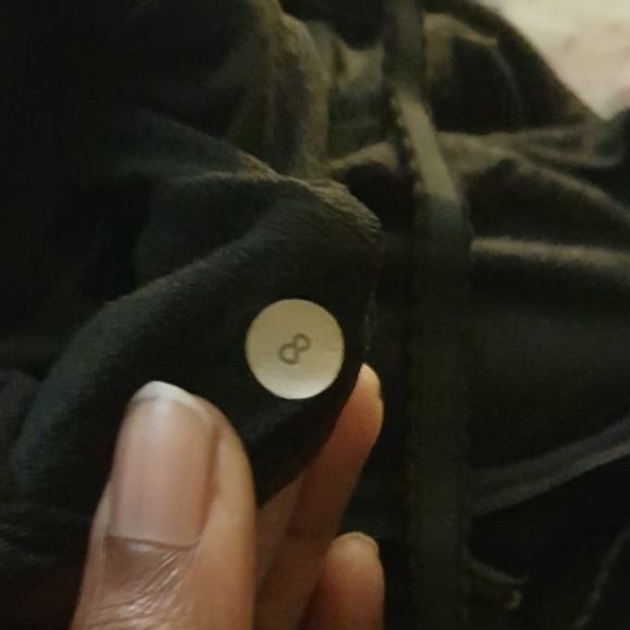 Lululemon Gray and Black Tank Top Size Eight - Picture 4 of 4